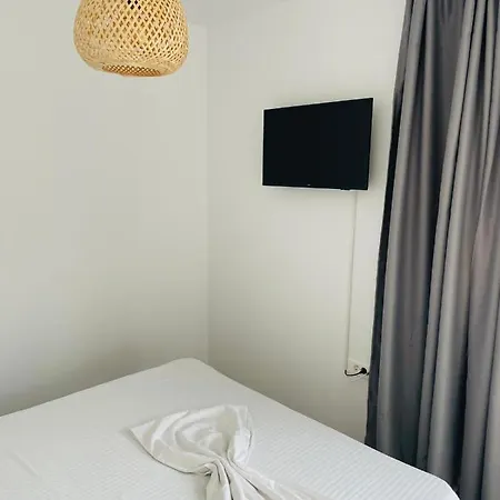 Daro Tiny House Guest house